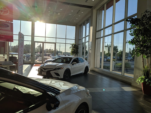 Toyota Dealer «Premier Toyota of Amherst», reviews and photos