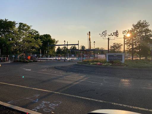 Shopping Mall «The Promenade Shops at Evergreen Walk», reviews and photos, 501 Evergreen Way #503, South Windsor, CT 06074, USA