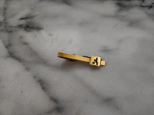 Jewelry Store «Anaheim Hills Jewelry & Coin», reviews and photos, 5562 E Santa Ana Canyon Rd, Anaheim, CA 92807, USA