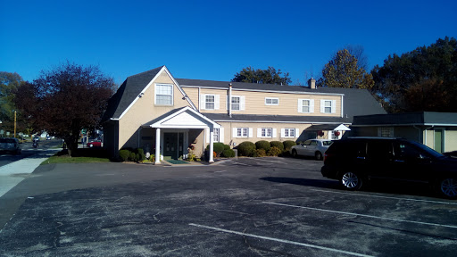 Funeral Home «Paul Funeral Home», reviews and photos, 240 N Kingshighway St, St Charles, MO 63301, USA