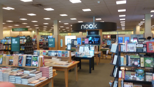 Book Store «Barnes & Noble», reviews and photos, 4000 Jericho Turnpike, East Northport, NY 11731, USA