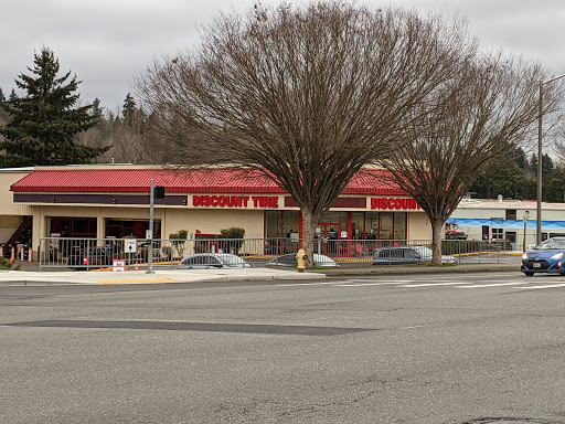 Tire Shop «Discount Tire Store - Kirkland, WA», reviews and photos, 12410 NE 124th St, Kirkland, WA 98034, USA