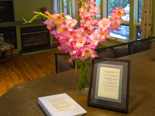 Bed & Breakfast «Red Leaf River Inn», reviews and photos, 146 Chestnut Walk Dr, Waynesville, NC 28786, USA