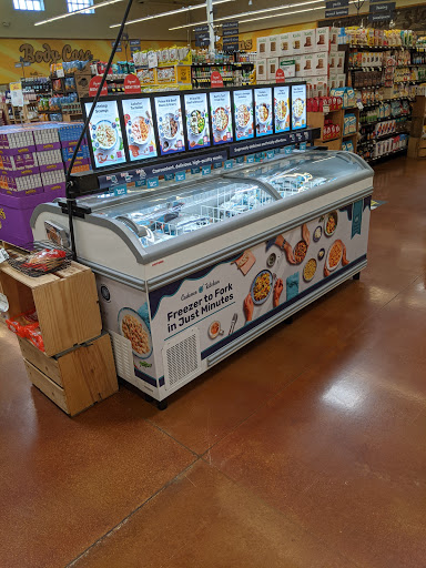 Grocery Store «Fresh Thyme Farmers Market- Downers Grove», reviews and photos, 325 Ogden Ave, Downers Grove, IL 60515, USA