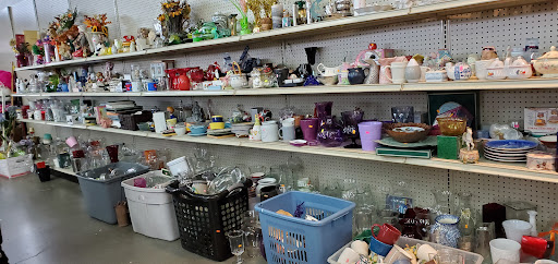 Thrift Store «St. Vincent de Paul», reviews and photos, 575 Rainier Ave N, Renton, WA 98057, USA