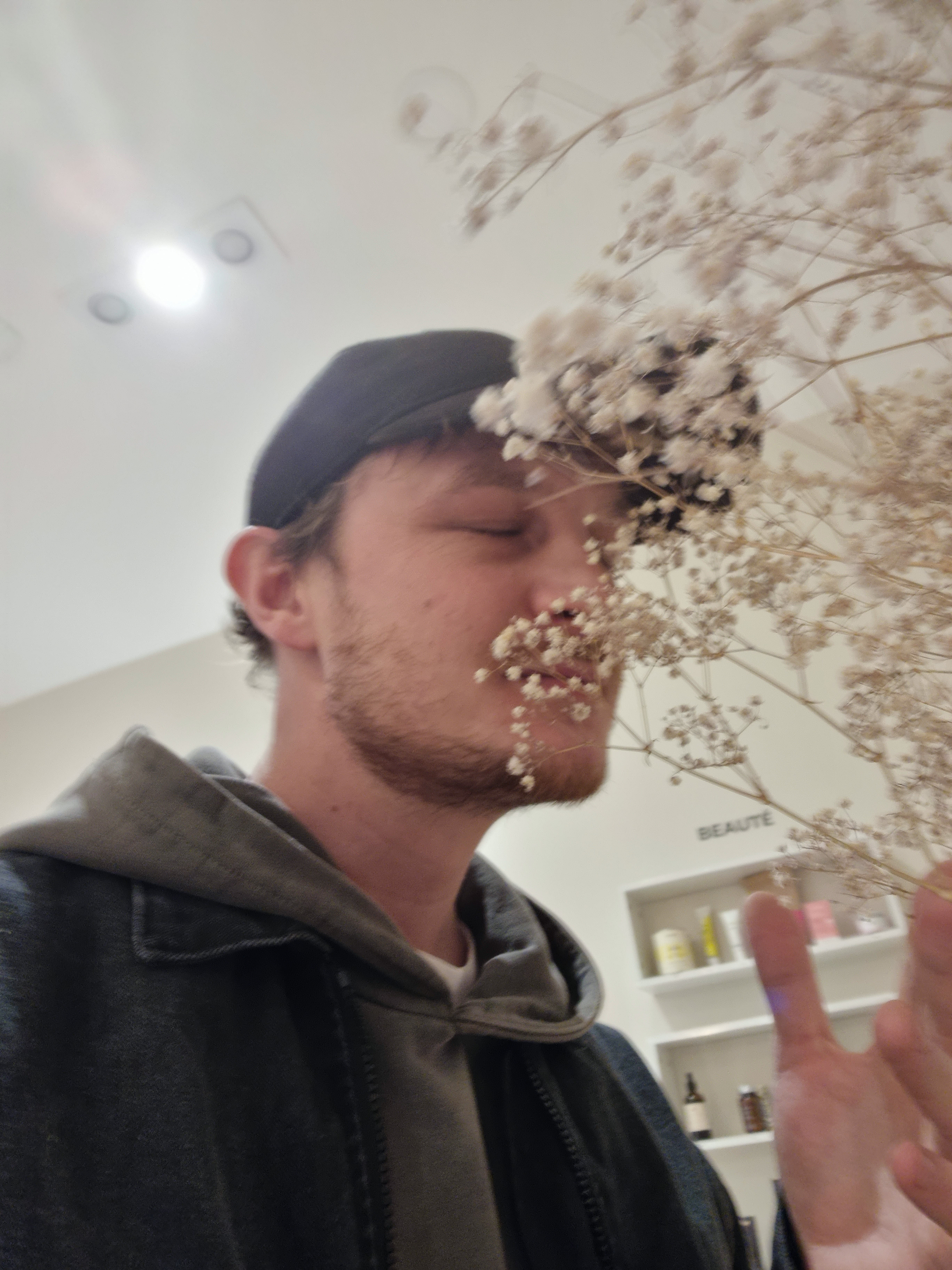 Photo n° 1 de l'avis de LM.r fait le 11/12/2023 à 20:34