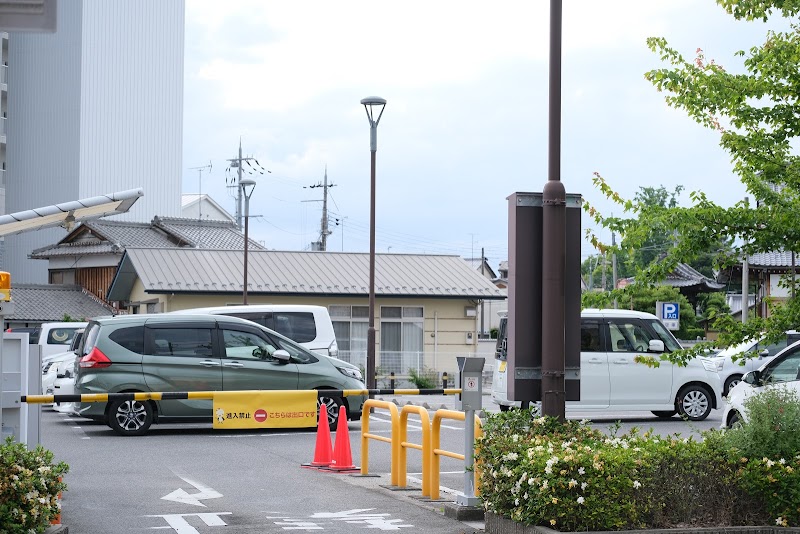 守山市中心市街地交流駐車場