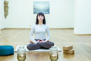 Karlin Yoga image