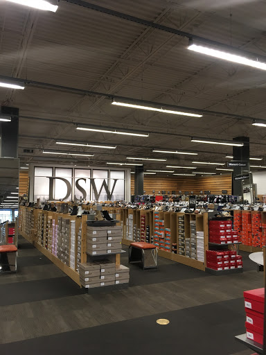 Shoe Store «DSW Designer Shoe Warehouse», reviews and photos, 1900 E Rio Salado Pkwy, Tempe, AZ 85281, USA