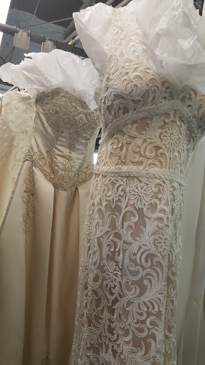 Dry Cleaner «Society Cleaners», reviews and photos, 3912 SW 8th St, Coral Gables, FL 33134, USA