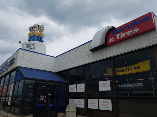 Auto Parts Store «Pep Boys Auto Parts & Service», reviews and photos, 1901 MacArthur Rd, Whitehall, PA 18052, USA