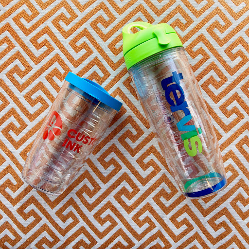 Custom T-shirt Store «CustomInk - Custom T-shirt Store - Richmond», reviews and photos, 3401 W Cary St, Richmond, VA 23221, USA