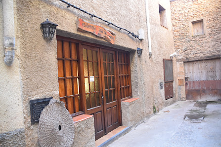 Casa Rural Can Mateu Carrer Major, 27, 43372 La Bisbal de Falset, Tarragona, España