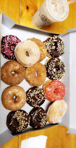 Donut Shop «Yum Yum Donuts», reviews and photos, 9886 Central Ave, Montclair, CA 91763, USA