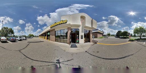 Auto Repair Shop «Meineke Car Care Center», reviews and photos, 600 Southcross Dr W, Burnsville, MN 55306, USA