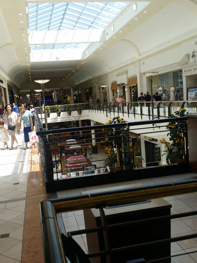 Shopping Mall «Crabtree Valley Mall», reviews and photos, 4325 Glenwood Ave, Raleigh, NC 27612, USA