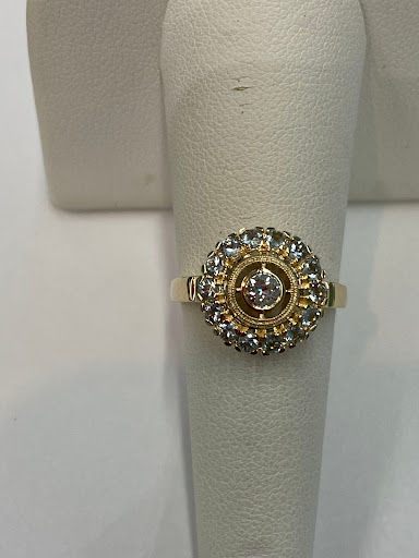 Wholesale Jeweler «Downtown Goldsmith», reviews and photos, 139 N Woodland Blvd, DeLand, FL 32720, USA