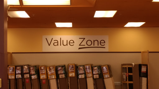 Mattress Store «Mattress Firm Bristol», reviews and photos, 99 Farmington Ave, Bristol, CT 06010, USA