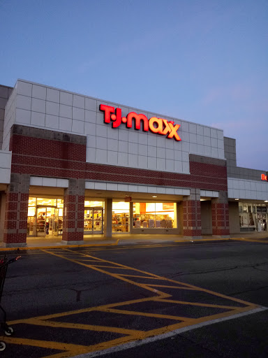 Shopping Mall «Janaf Shopping Yard», reviews and photos, 5900 E Virginia Beach Blvd, Norfolk, VA 23502, USA