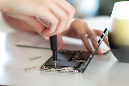 Cell Phone Store «iphone solutions», reviews and photos, 117 S Broadway, Lawrence, MA 01841, USA