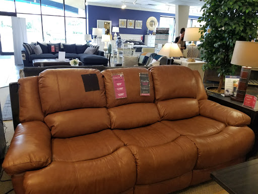 Furniture Store «Jennifer Furniture», reviews and photos, 691 Central Park Ave, Scarsdale, NY 10583, USA
