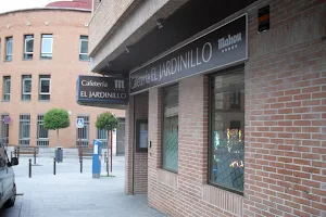 Cafetería El Jardinillo image