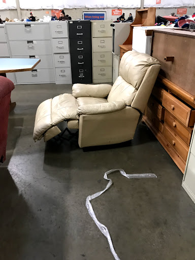 Thrift Store «Goodwill Outlet», reviews and photos, 1765 6th Ave S, Seattle, WA 98134, USA