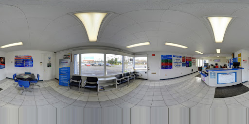 Auto Body Shop «Maaco Collision Repair & Auto Painting», reviews and photos, 3502 S Pine St, Tacoma, WA 98409, USA