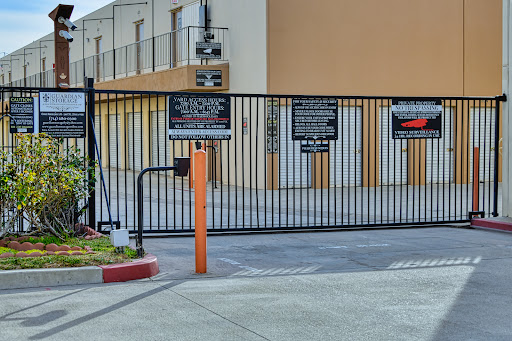 Self-Storage Facility «Guardian Storage, Inc.», reviews and photos, 2150 E Orangethorpe Ave, Fullerton, CA 92831, USA