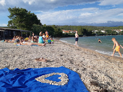 Foto von Posedarje beach mit etwas sauber Sauberkeitsgrad