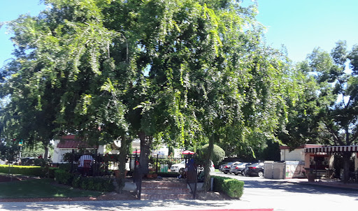 Coffee Shop «Le Boulevard», reviews and photos, 520 S Mooney Blvd, Visalia, CA 93277, USA