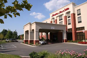 Hampton Inn & Suites Richmond/Virginia Center image