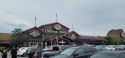 Bass Pro Shops, 5900 Sugarloaf Pkwy, Lawrenceville, GA 30043, USA, 