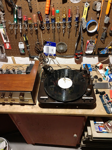 Electronics Store «Galaxie Electronics», reviews and photos, 2136 Murray Ave, Pittsburgh, PA 15217, USA