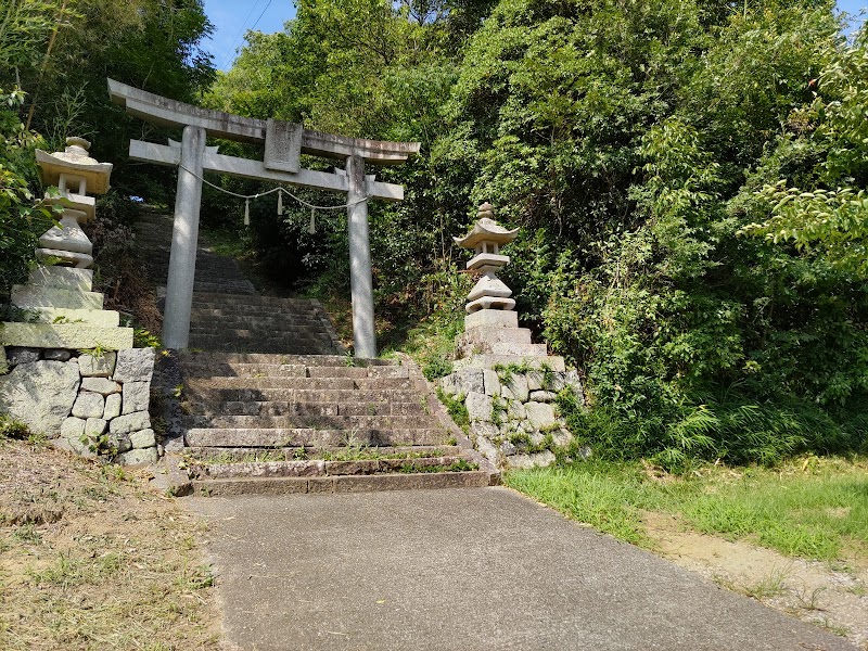 御山八幡神社