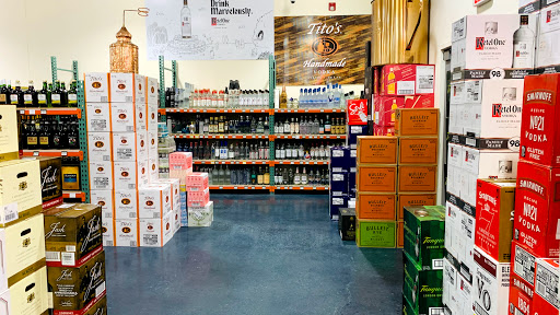 Liquor Store «Warehouse Wine & Liquor», reviews and photos, 113 Mill Plain Rd #6, Danbury, CT 06811, USA