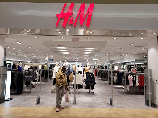 Shopping Mall «Spotsylvania Towne Centre», reviews and photos, 137 Spotsylvania Mall Dr, Fredericksburg, VA 22407, USA