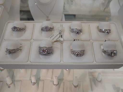 Jewelry Store «Swissa Jewelers», reviews and photos, 1905 Queen Anne Ave N, Seattle, WA 98109, USA