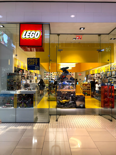 The LEGO Store, 19575 Biscayne Blvd, Miami, FL 33180, USA, 