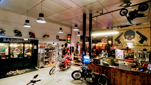 Biggy's Kustwear Shop à Le Plessis-Bouchard