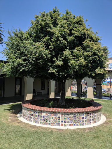 Funeral Home «Tinkler Funeral Chapel & Crematory», reviews and photos, 475 N Broadway St, Fresno, CA 93701, USA