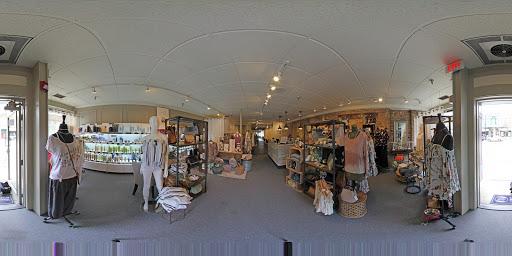 Hair Salon «Allure Designs Salon + Boutique», reviews and photos, 521 N Milwaukee Ave, Libertyville, IL 60048, USA