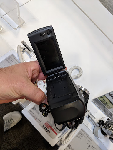 Best Buy image