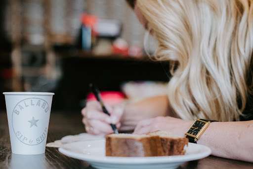 Shipping and Mailing Service «Greenwood Sip & Ship», reviews and photos, 7511 Greenwood Ave N, Seattle, WA 98103, USA