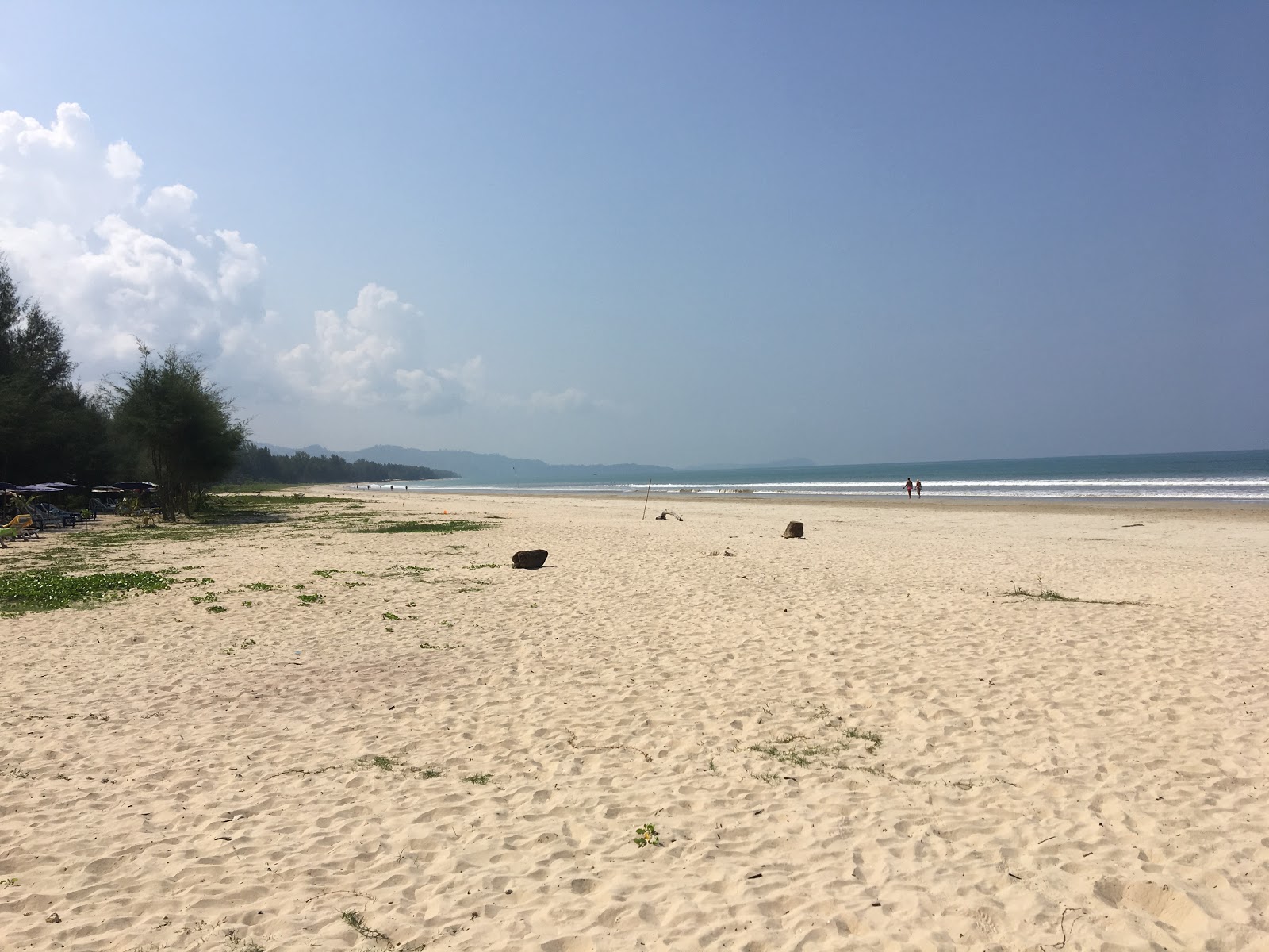 Khao Lak beach'in fotoğrafı çok temiz temizlik seviyesi ile