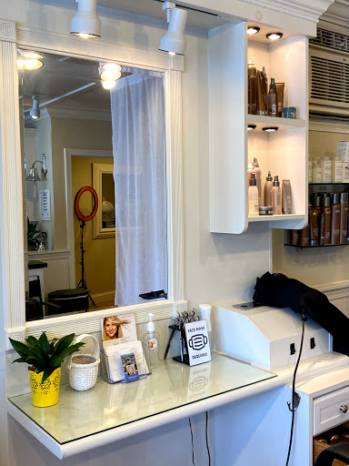 Hair Salon «Salon 42/70», reviews and photos, 165 Bridge Rd, Salisbury, MA 01952, USA