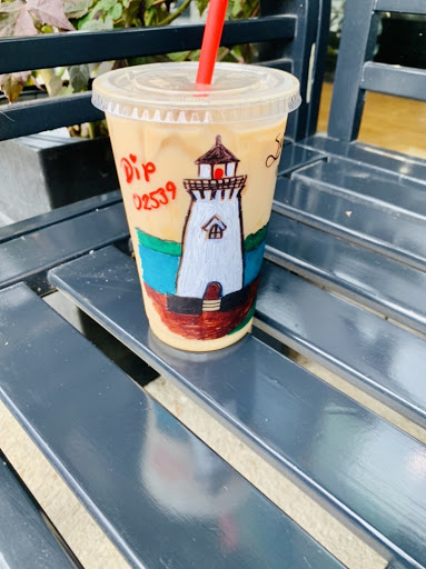 Donut Shop «Dippin Donuts», reviews and photos, 241 Edgartown-Vineyard Haven Rd, Edgartown, MA 02539, USA