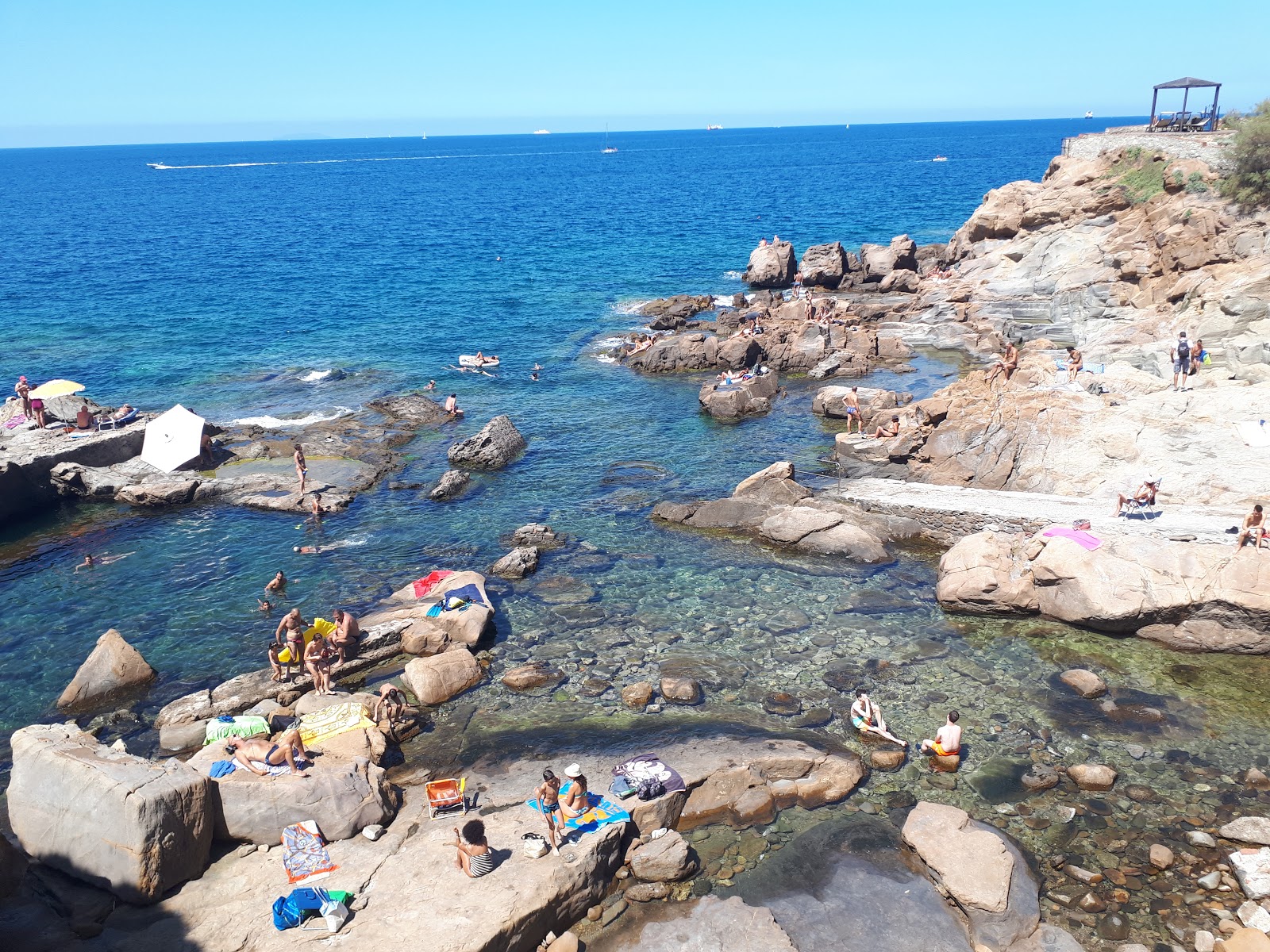 Foto von Grotta del Boccale mit rocky shore Oberfläche
