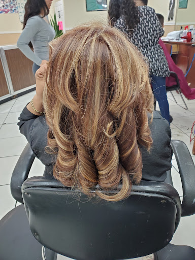 Beauty Salon «Estrellita Beauty Salon», reviews and photos, 1016 N Dallas Ave, Lancaster, TX 75146, USA