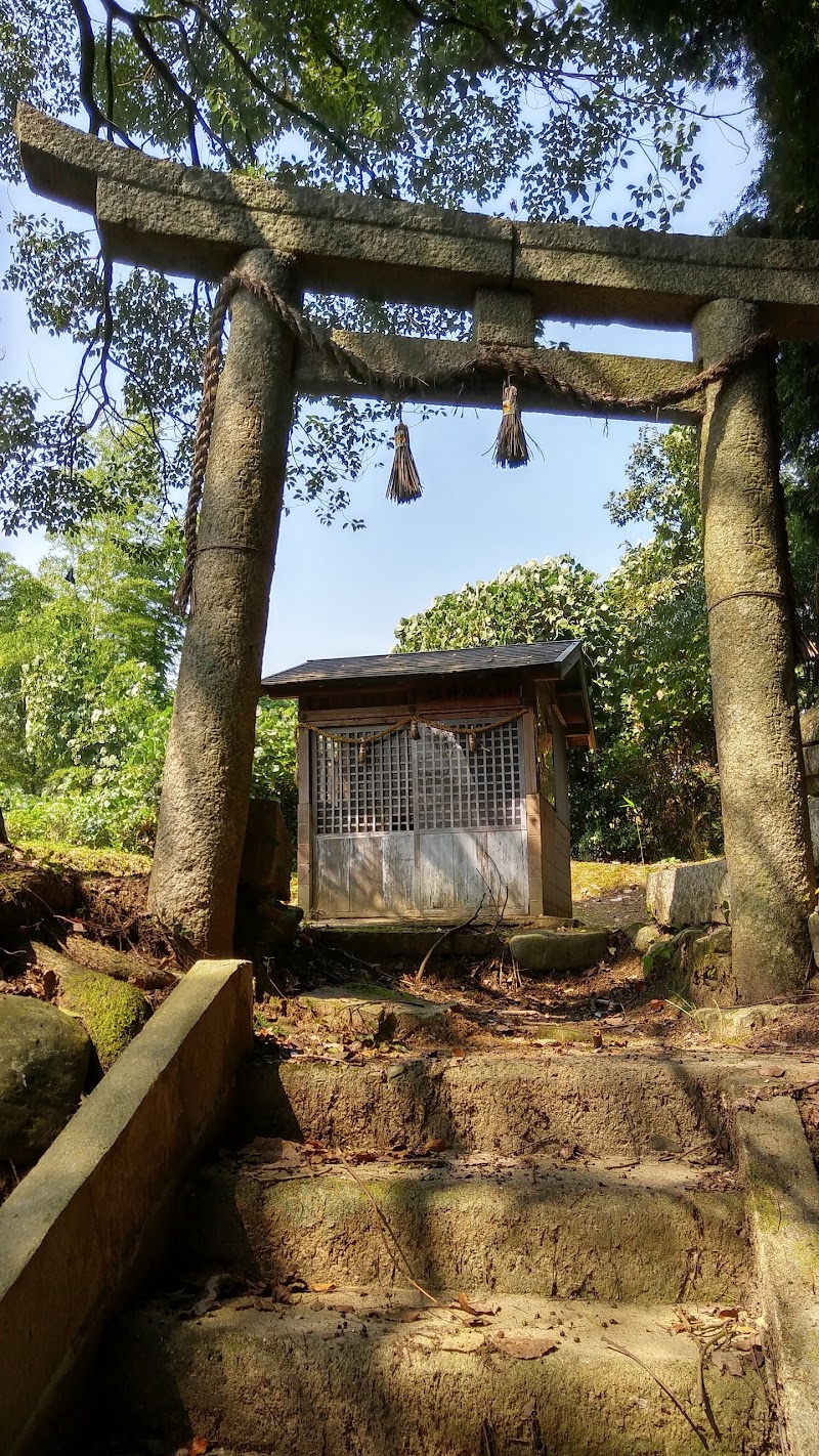 川本八坂神社